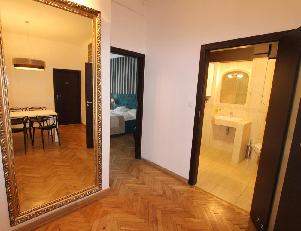 Chmielna 5 Rooms & Apartments Varşova Oda fotoğraf